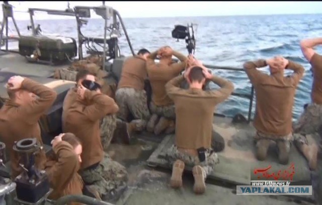 Иран обнародовал фото плачущего американского военного моряка