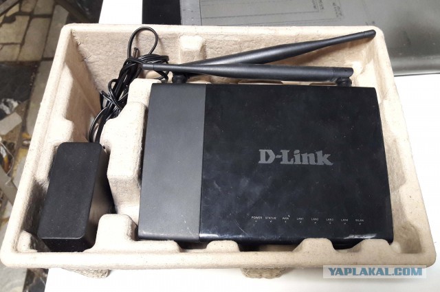 Wi-Fi роутер D-Link DIR-825