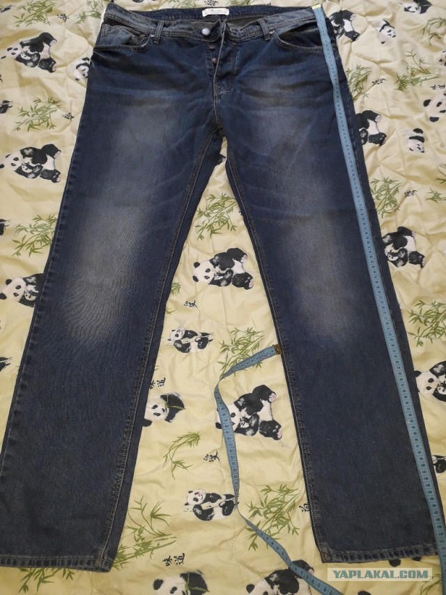 Новенькие мужские джинсы отдам почти за так. Москва