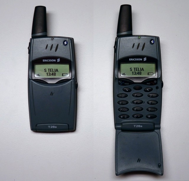 И вот это мы покупали: 20 древних телефонов с безумным дизайном