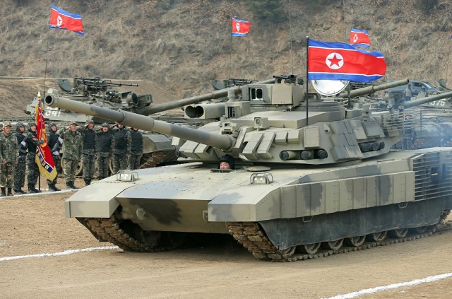 Ким Чен Ын лично протестировал новейший северокорейский танк