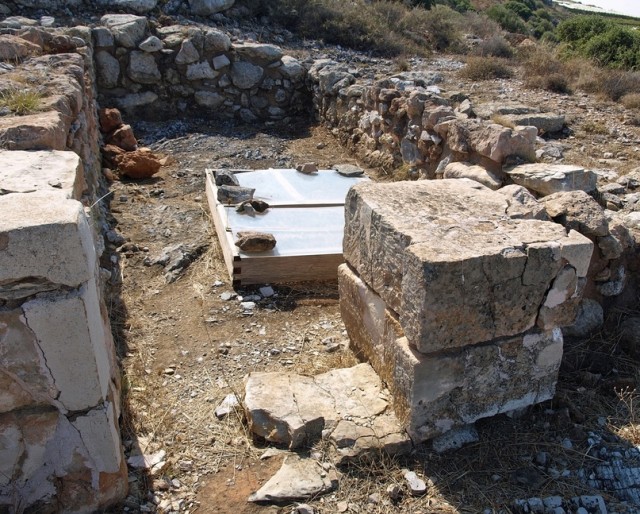 Мрачная загадка минойского святилища Анемоспилии на Крите