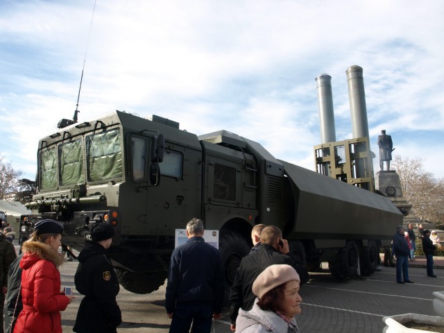 Выставка техники и вооружения в городе-герое Севастополе