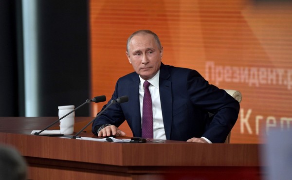 Путин распорядился не сажать за покупку «шпионской» техники