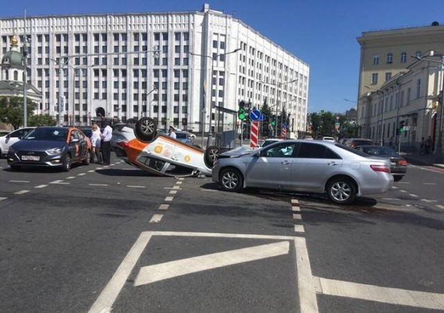 Не мое - не жалко. Аварийность и вандализм каршеринговых автомобилей