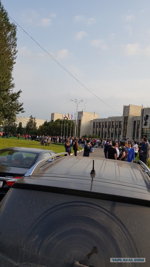 Три дня эвакуации: в 14 городах России поступили анонимные сообщения о бомбах