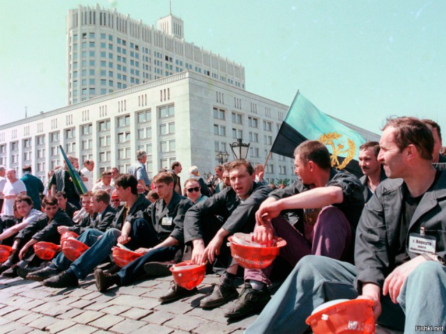 14 пермяков участвуют в массовой голодовке нефтяников на Ямале