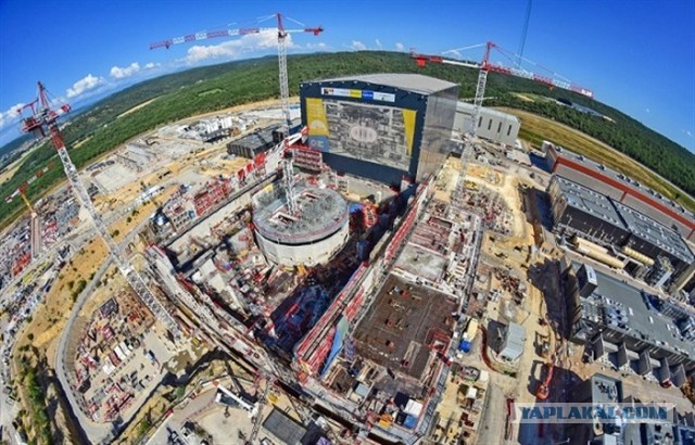 Российские физики улучшили ядерно-термоядерный реактор