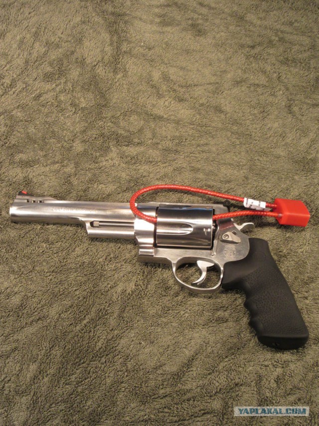 Револьвер Смит и Вессон 500 Магнум