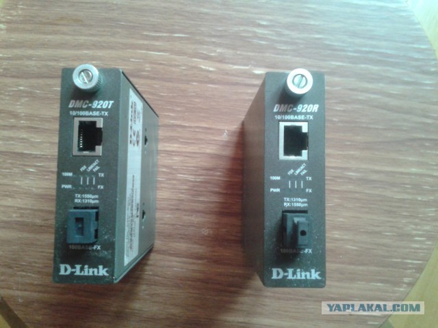 Продам медиаконвертер D-link DMC-920R/T