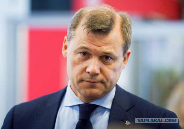 Медведев наградил почетной грамотой экс-главу «Почты России»