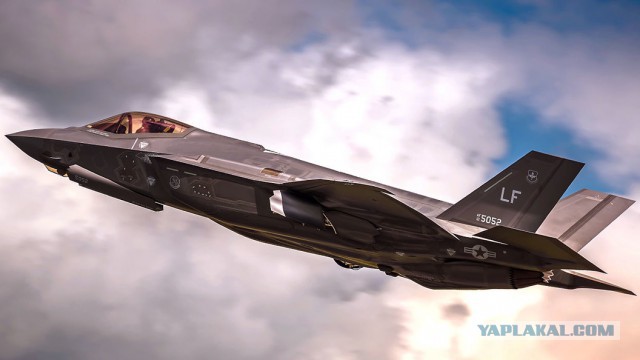 Новейший  истребитель США  F-35 - унылое говно