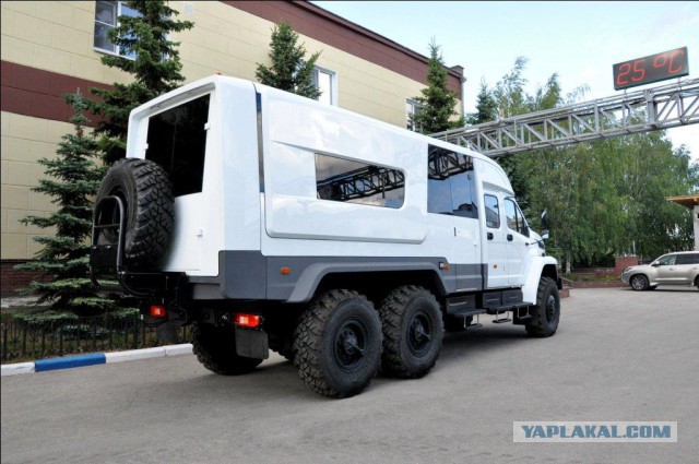 Для «Урал Next» начали предлагать композитный пассажирский кузов