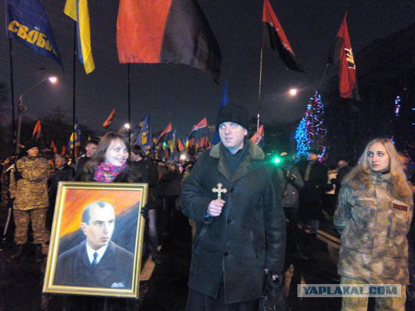 В Киеве проходит марш в честь дня рождения Бандеры