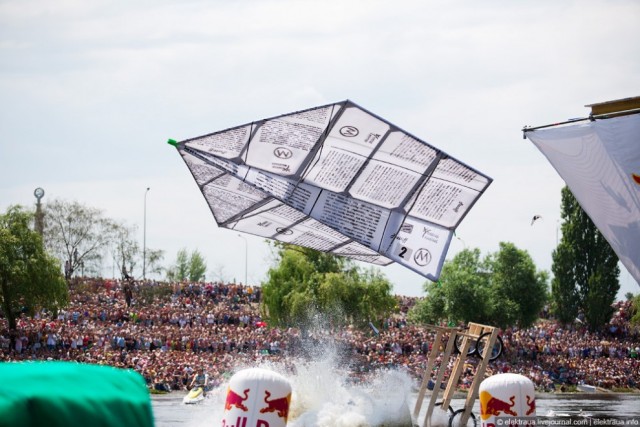 "Кузькина мать" и Red Bull Flugtag 2010