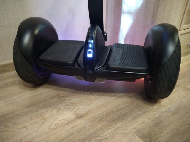 Продам гироскутер Ninebot Mini PRO