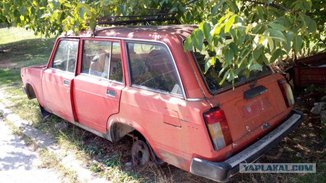Подросток угнал сломанный ВАЗ в Красноярске и починил его в соседнем дворе