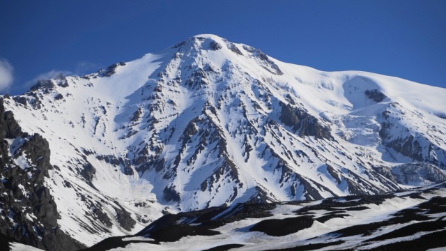 Камчатка. Природный парк Ключевской группы вулканов.