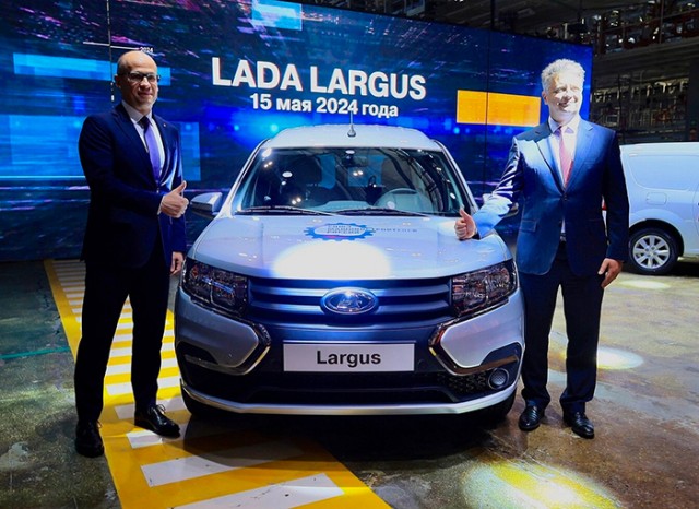 АВТОВАЗ 15 мая перезапустил массовое производство фургонов и универсалов Lada Largus