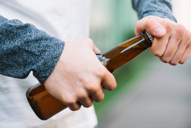 В восьми регионах России ввели частичный запрет на продажу алкоголя в майские праздники