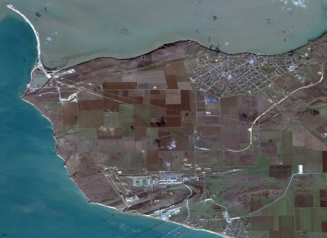 Свежие спутниковые фото строительства моста через Керченский пролив