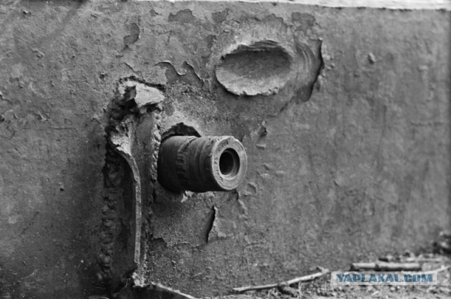 76мм снаряд застрявший в броне - ЯПлакалъ