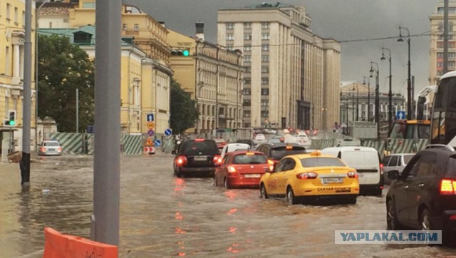 Москва, центр, 22.07.2016. После ливня