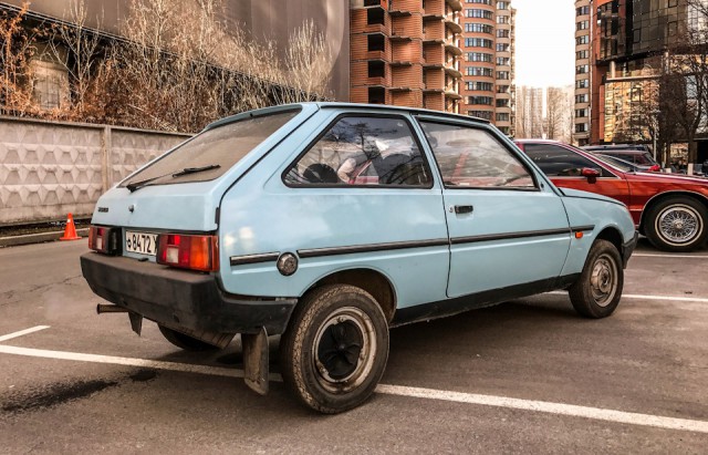 Капсула времени: ЗАЗ-1102 Таврия 1991 года с пробегом 905 км