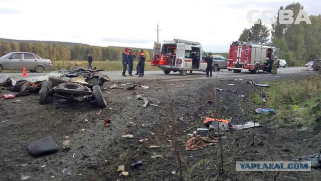 8 человек погибли в страшном ДТП под Екатеринбургом