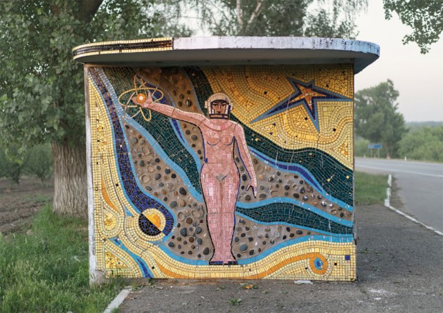 Советские автобусные остановки в фотографиях Кристофера Хервига