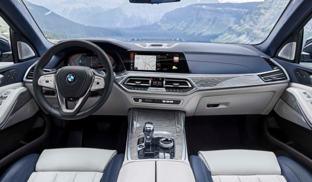 BMW X7 - Высший хищник в линейке BMW! Полный лакшери!
