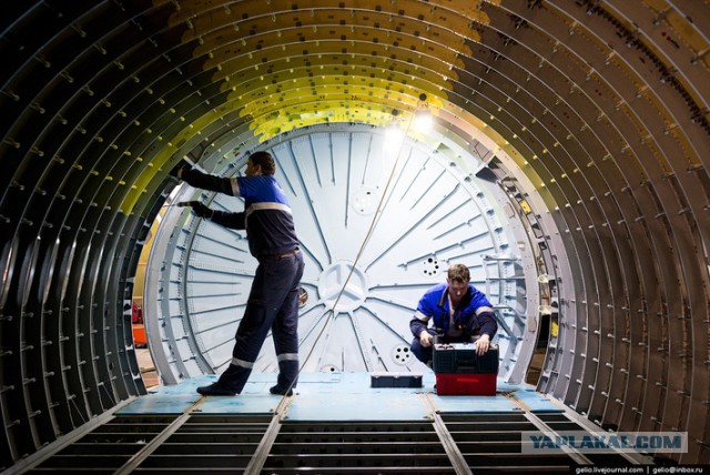 Производство самолетов Sukhoi Superjet 100