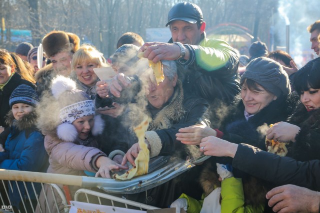 Они думают, что это очень патриотично...