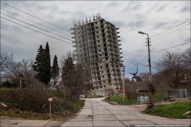 Севастополь: Дом на Капитанской после подрыва