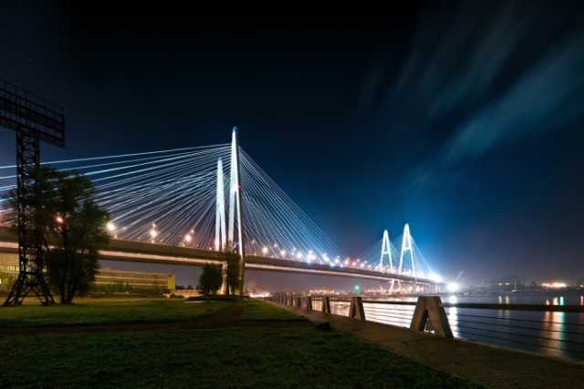 Мост-парус и мост без реки: самые необычные мосты Петербурга