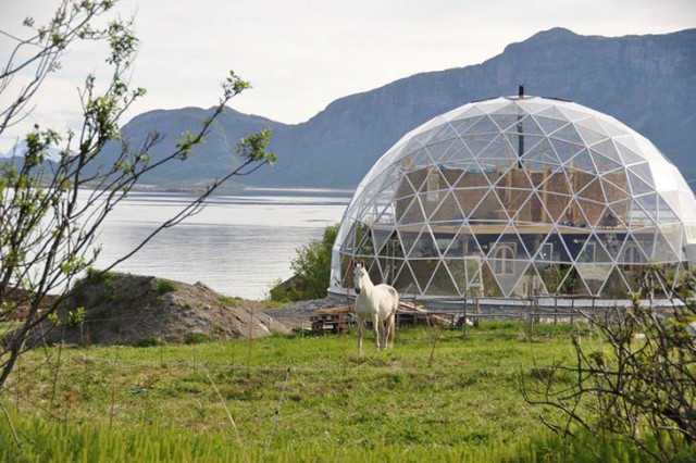 «Это интереснее, чем пафосные яхты»: зачем основатель inDriver строит купола в Сибири