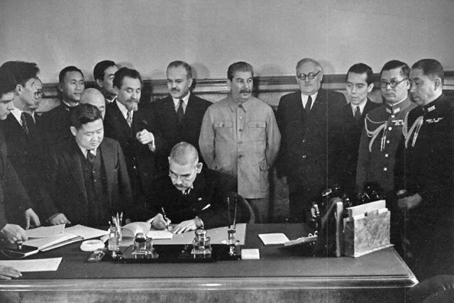 Пакт о нейтралитете между СССР и Японией