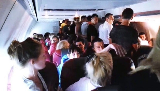 Летевший в Турцию самолет посадили в Краснодаре из-за драки на борту