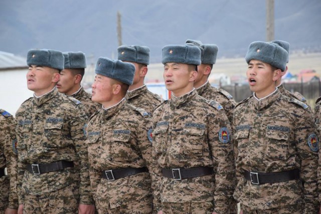 Как уходят на дембель в Монголии