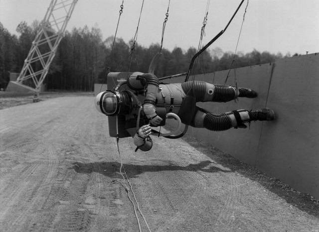 История в черно-белых и цветных фотографиях