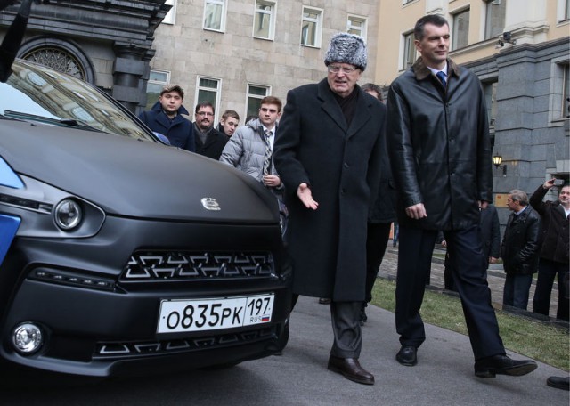 У Жириновского сломался «Ё-мобиль»