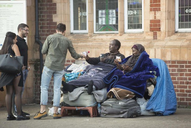 Мать с сыном из Сомали живут в Англии, отказываясь от социального жилья
