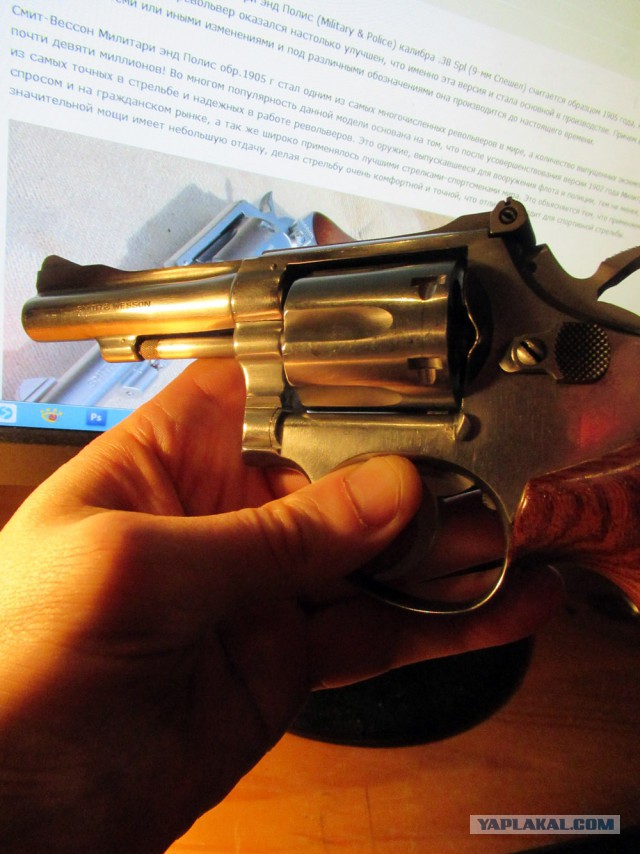 Самый популярный полицейский револьвер мира Смит-Вессон