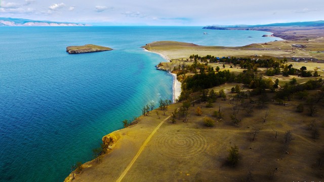 Красота осеннего Байкала