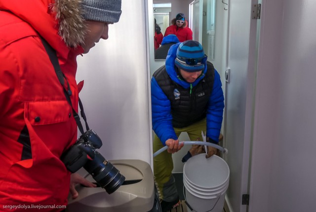 Как устроен туалет в Антарктиде