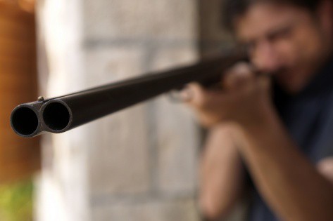 Новосибирец в упор расстрелял шумного соседа