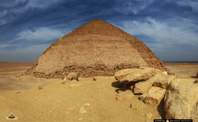 Южная пирамида Дахшурского некрополя в 100 фотографиях