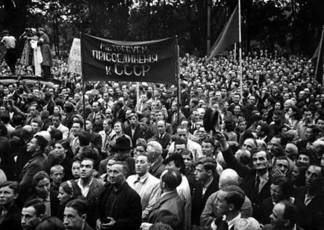 Присоединение Прибалтики к СССР в 1940 году в фотографиях