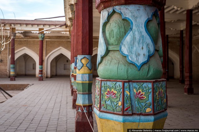 Исчезающий Туркестан. Самый западный - и при этом самый “восточный” город Китая
