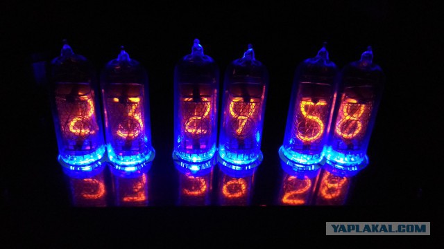 Очередные часы на советских индикаторах Nixie Clock